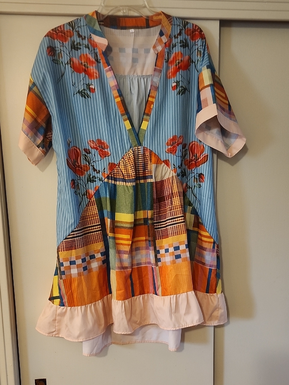 Multi-Color Floral Patchwork V-Neck Women's Top